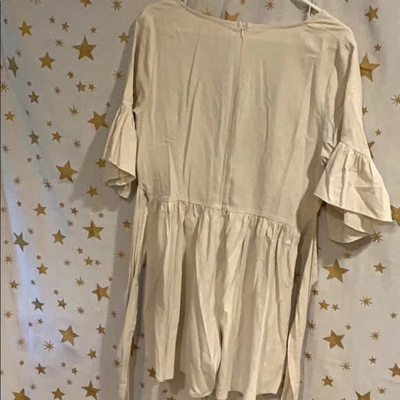 Beige romper - Picture 9 of 10